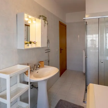 Apartment Casa Volodja A Due Passi Dal Mare *